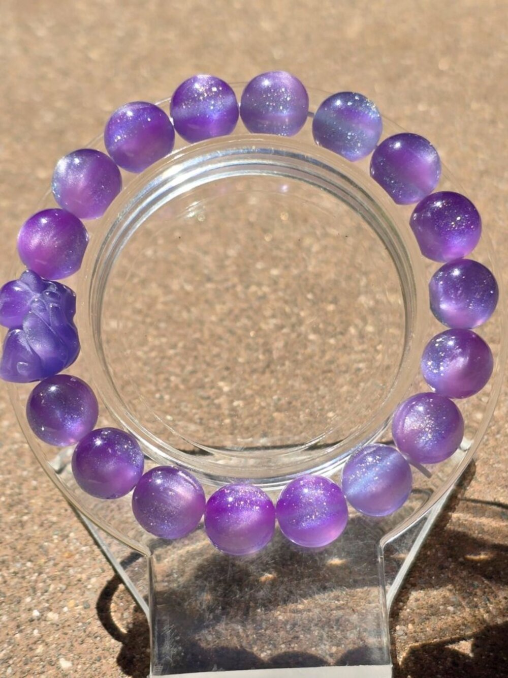 Handmade ✦ Color‑Changing UV Reactive Bracelet ✦ Blue to Purple Nine‑Tailed Fox - Picture 9 of 10